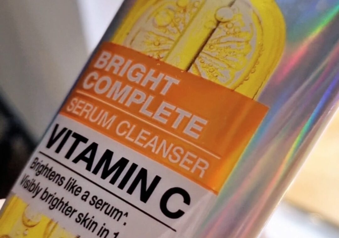 Cuci Muka Lembut Tanpa Ketarik! Review Garnier Vitamin C Cleanser buat Kulit Kering