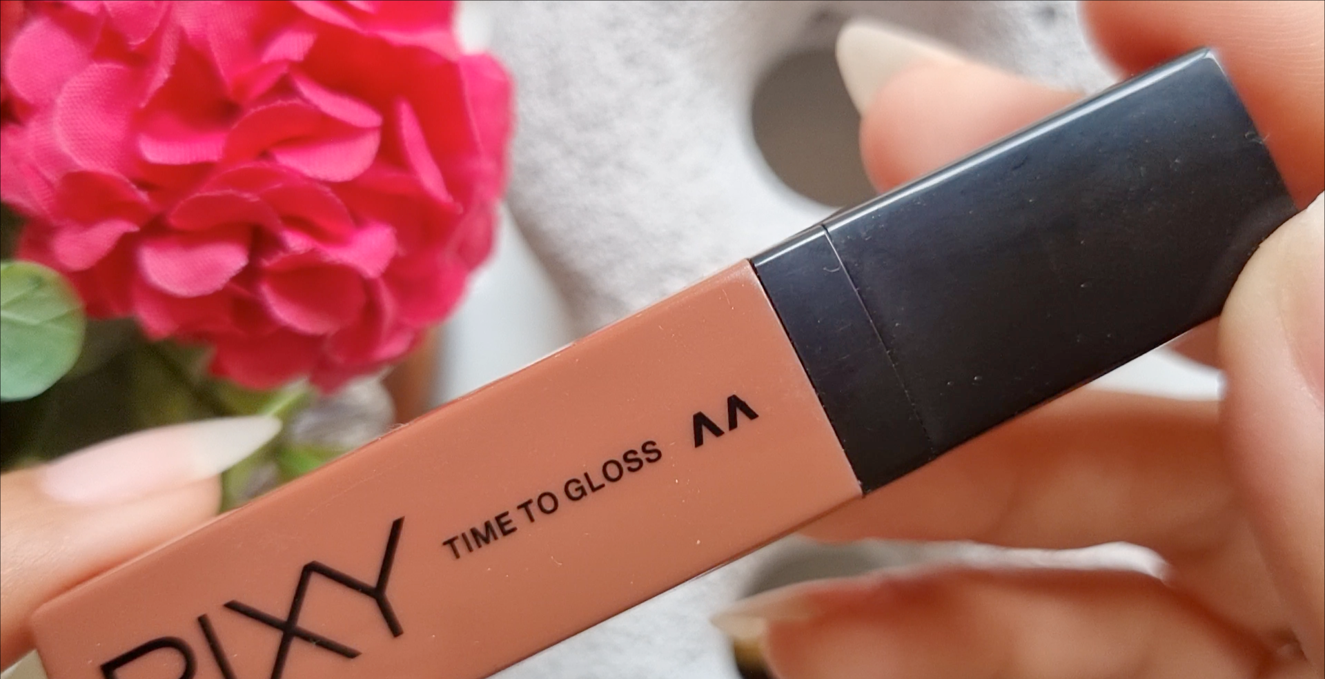 Lipcream Pixy Review Time To Gloss Lipstick Gloss Pigmented Di Bibir Gelap