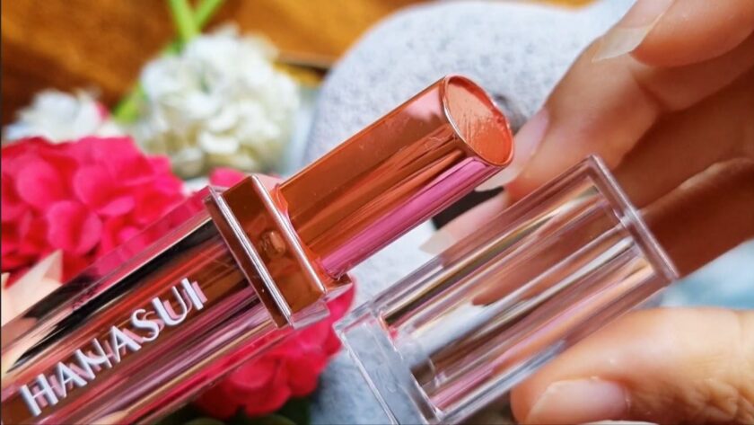 Review Hanasui Tinted Next Level Butter Balm Solusi Bibir Gelap Tetap Lembab Plumpy b