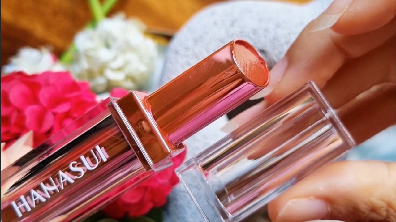 Review Hanasui Tinted Next Level Butter Balm Solusi Bibir Gelap Tetap Lembab Plumpy b