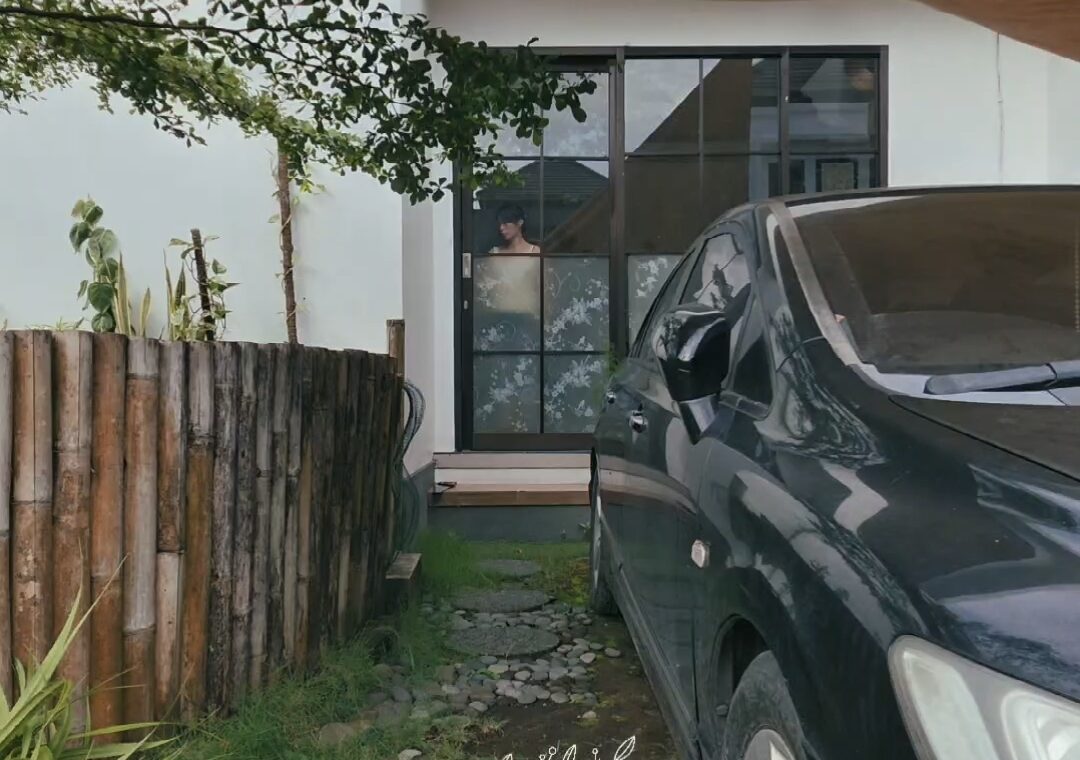 Slow Living di Desa Bali 🌿 Panen Cabai 🌶️ di Kebun Kecil