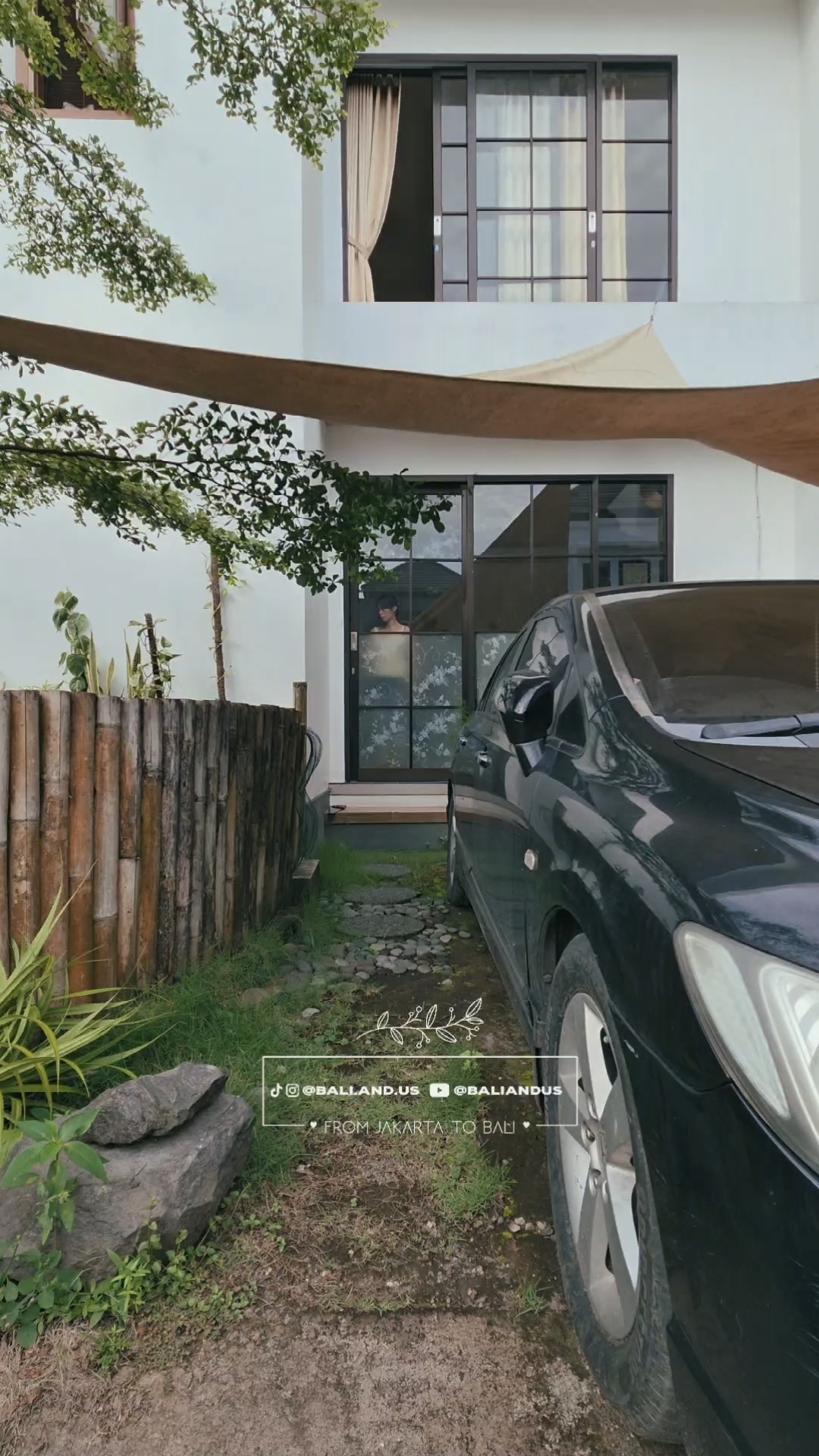 Slow Living di Desa Bali 🌿 Panen Cabai 🌶️ di Kebun Kecil