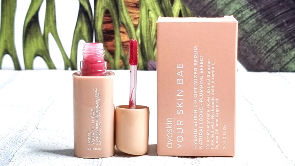 Swatches Avoskin YSB Hybrid Elixir Lip Optimizer Serum