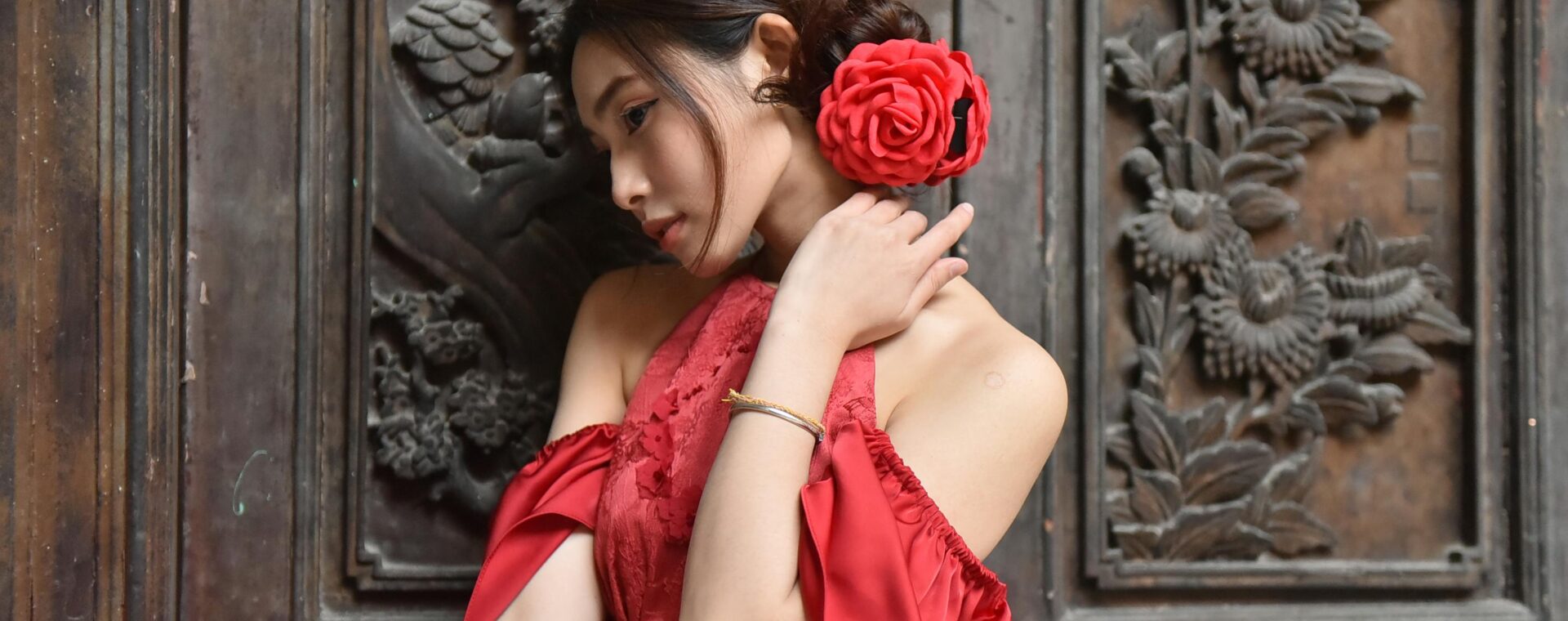 Cara Memilih Hair Clip yang Kuat untuk Rambut Tebal dan Panjang (Anti-Patah 3